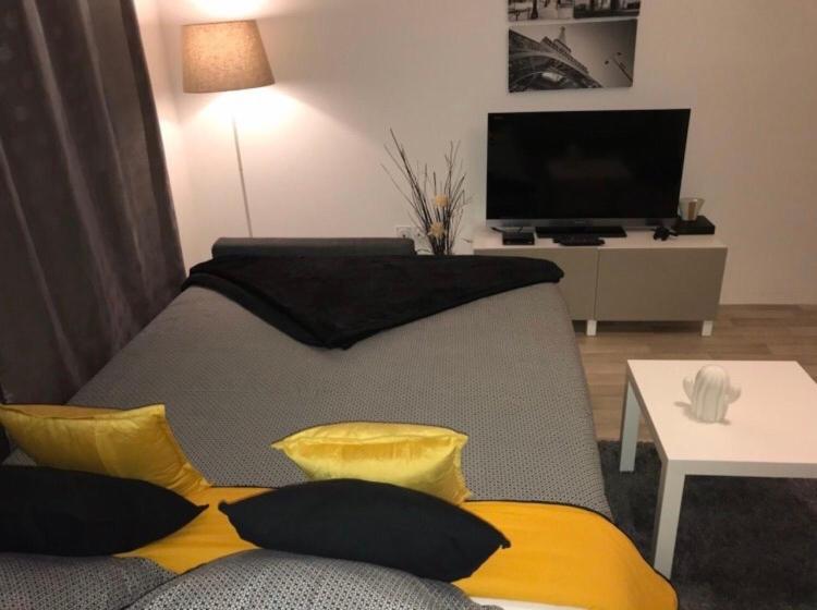 Beautiful 3 Bedroom Flat 8-9 Persons Ivry-sur-Seine Esterno foto